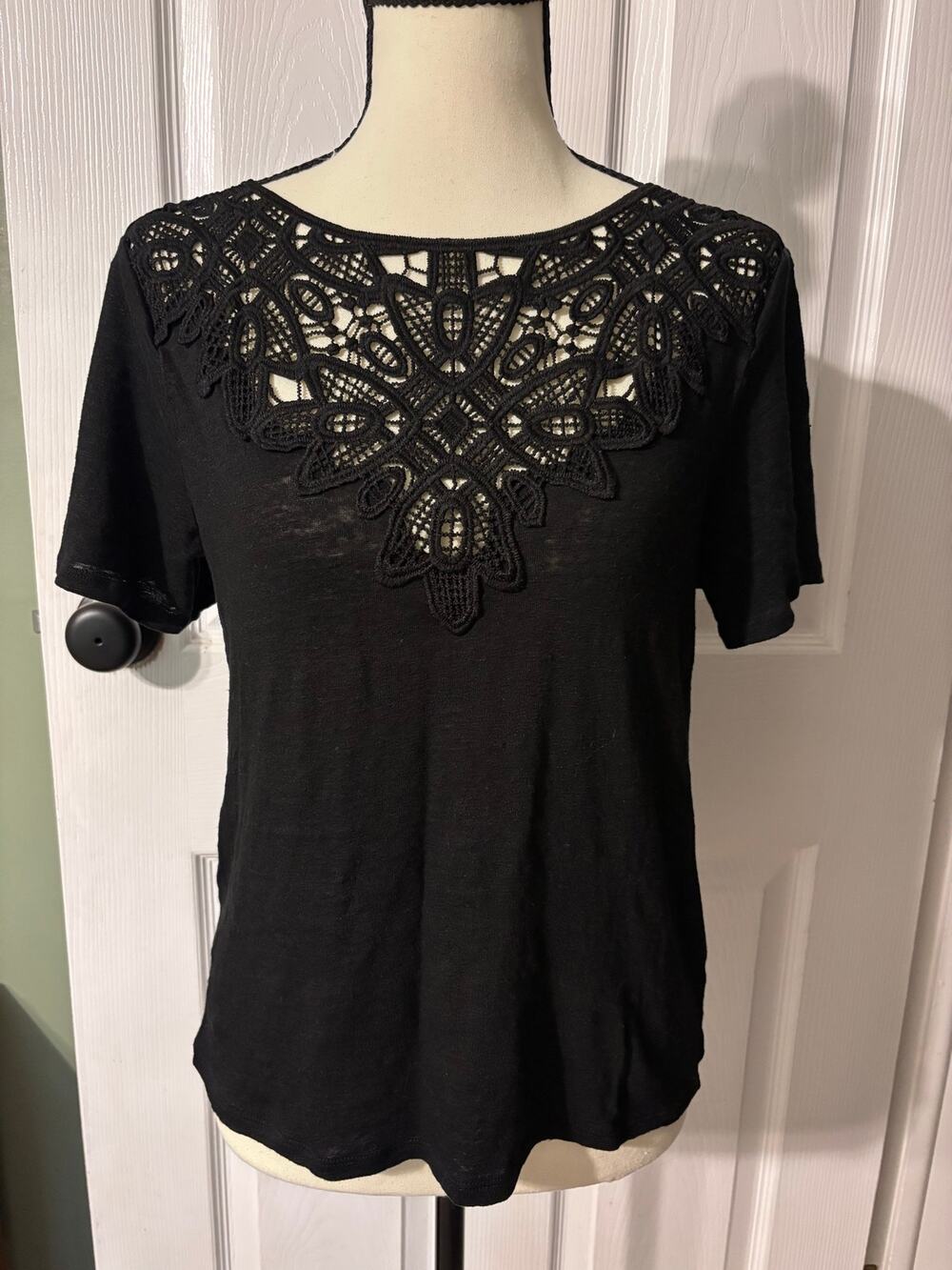 James Coviello Black Linen Top Women's Small Lace Detail Short Sleeve